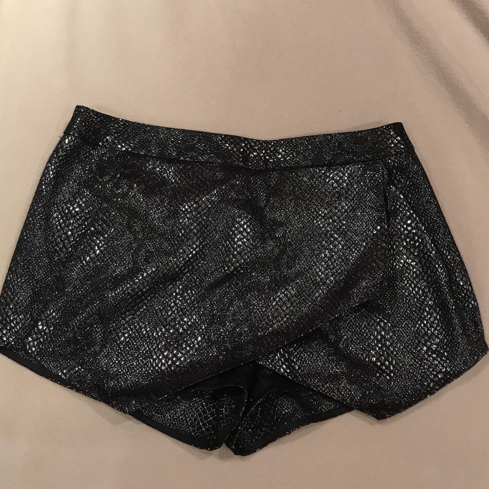 Black/Silver Shiny Skort